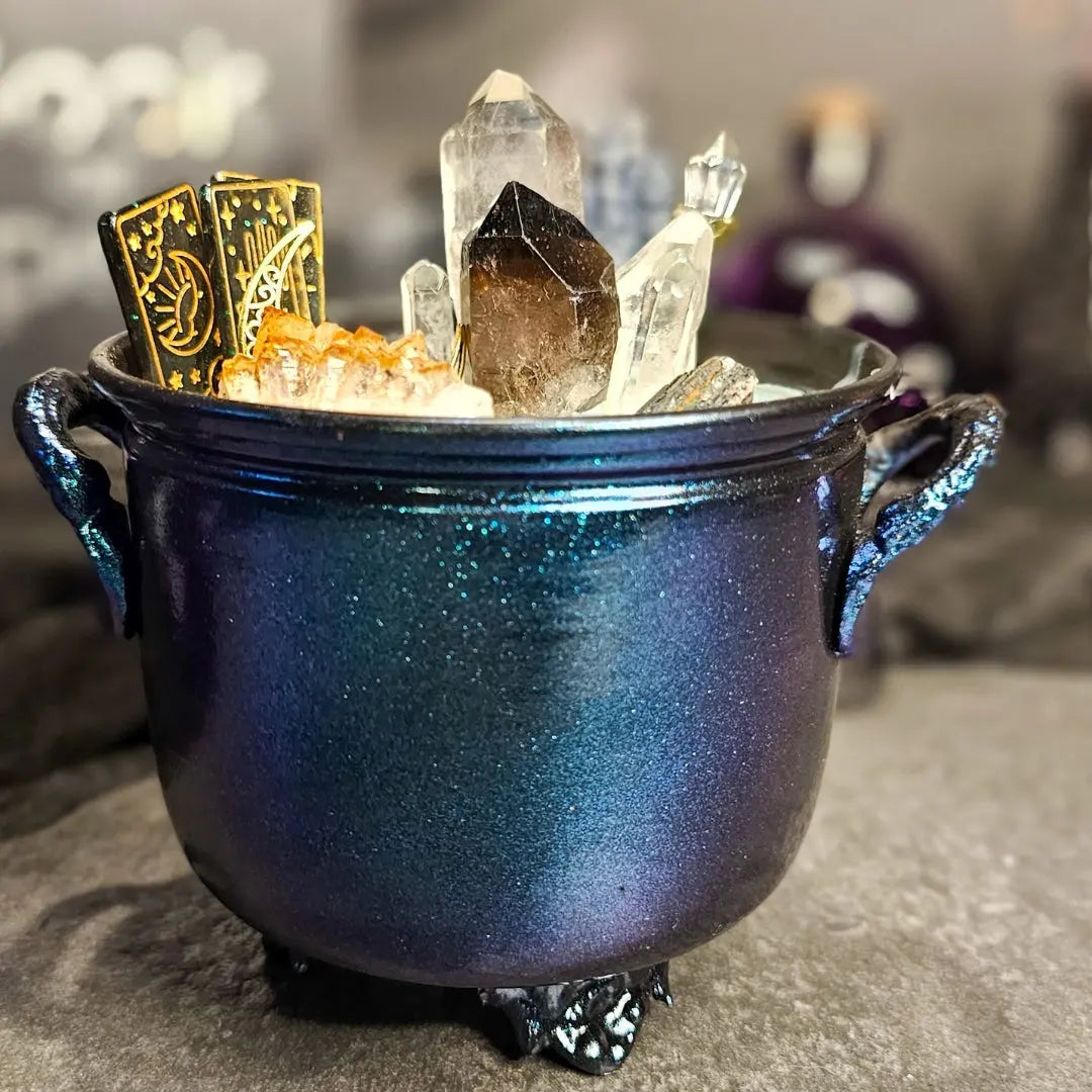 Deluxe Cauldron Candle - Golden Tarot Fundamental Magick