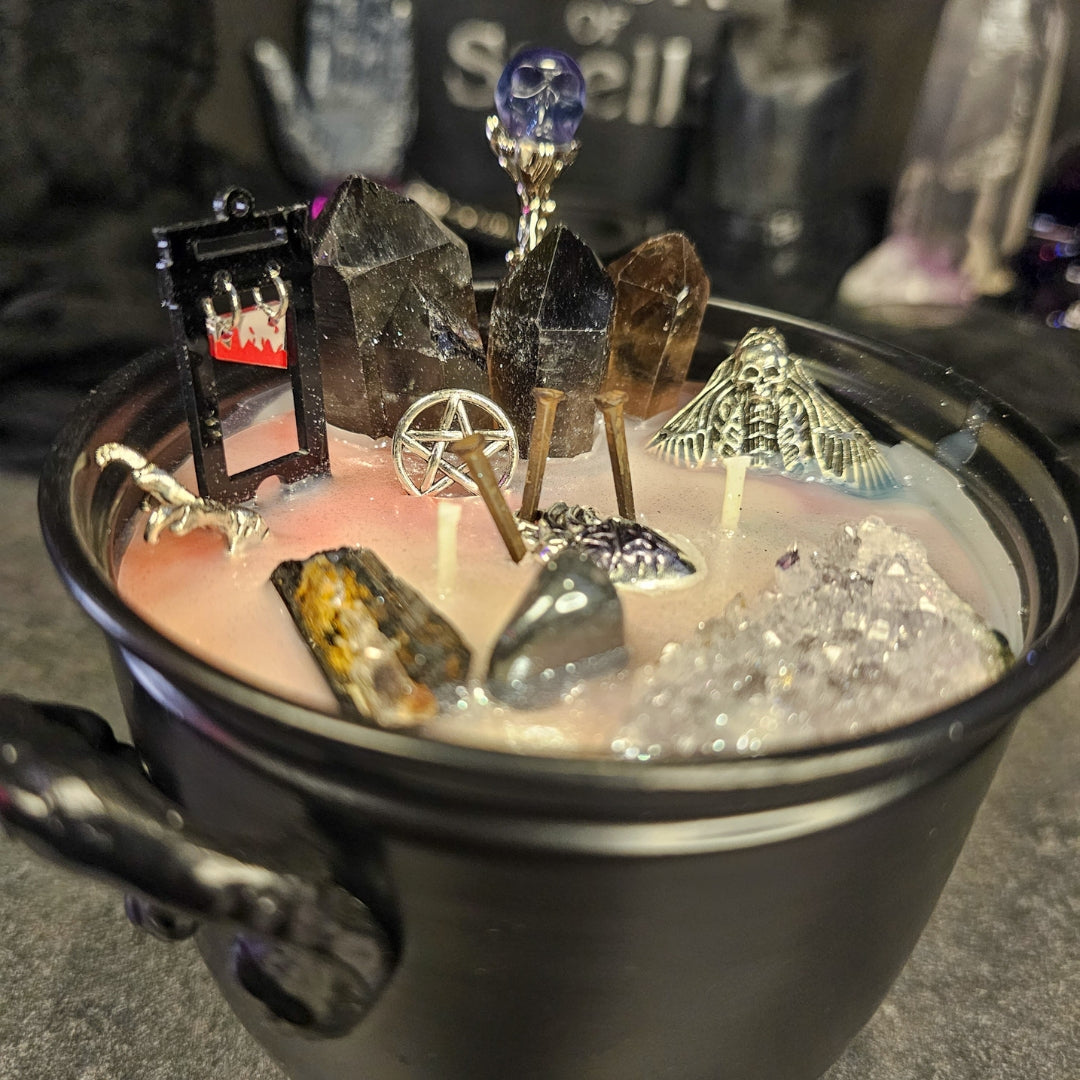 Hex the Rich Cauldron Candle