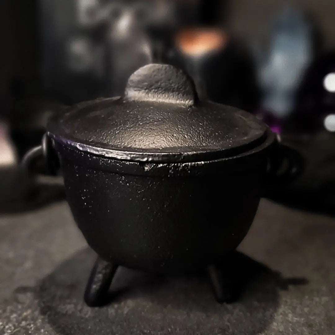 Cauldrons (large) Fundamental Magick
